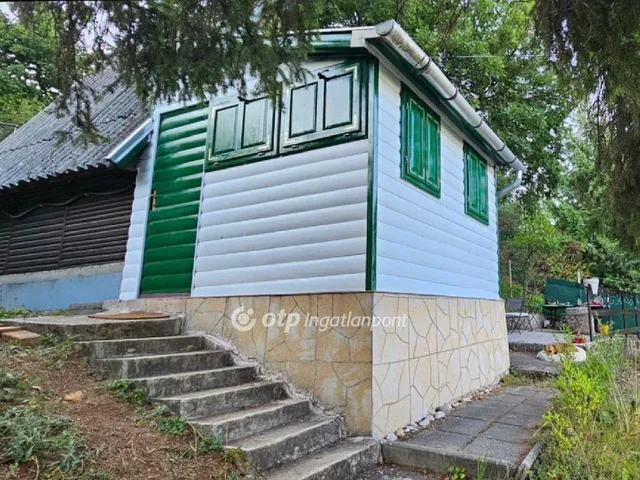 Eladó telek Miskolc, Komlóstető 945 nm