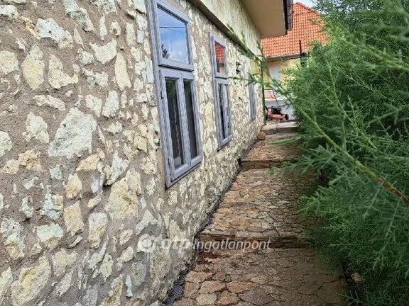Eladó ház Tállya 180 nm
