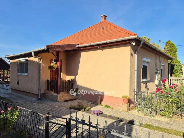 Eladó ház Felsőzsolca 86 nm