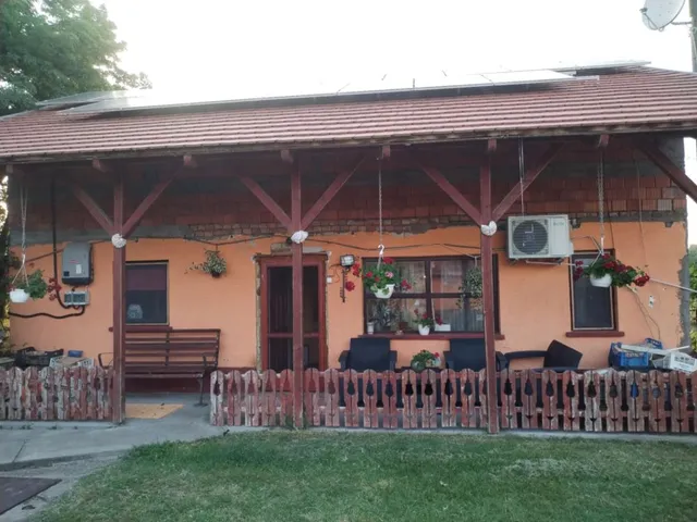 Eladó mezőgazdasági ingatlan Kiskunfélegyháza, Molnártelep 296 nm