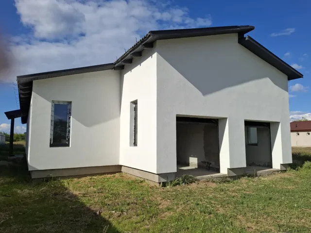 Eladó ház Nyíregyháza, Oros 125 nm