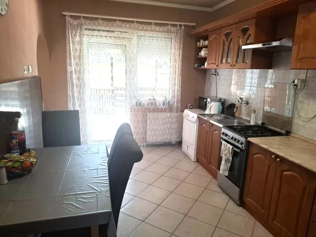 Eladó ház Tiszalök 250 nm