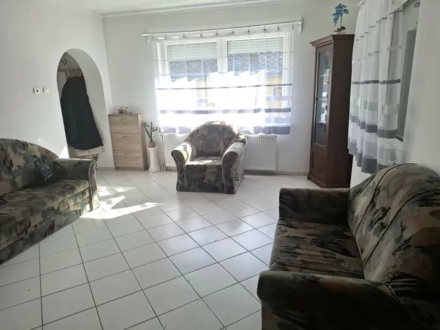 Eladó ház Tiszalök 250 nm