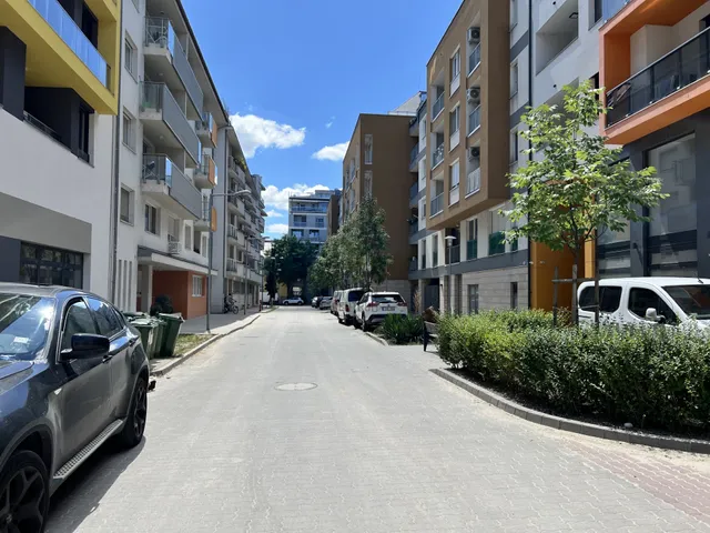 Eladó kereskedelmi és ipari ingatlan Budapest XIII. kerület, Lőportárdűlő 48 nm