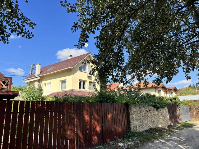 Eladó ház Szigetszentmiklós, Rév sor 178 nm