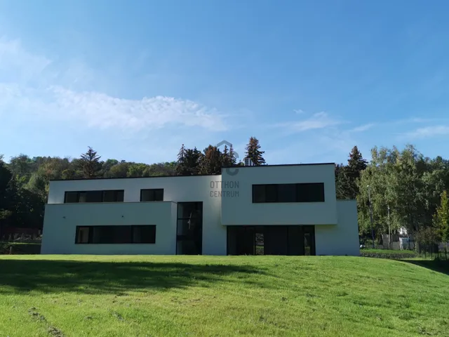 Eladó lakás Budapest II. kerület, Petneházyrét 90 nm