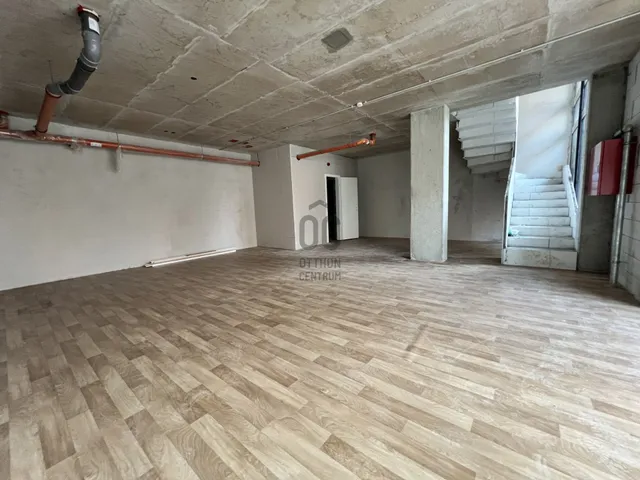 Eladó kereskedelmi és ipari ingatlan Budapest XIII. kerület, Lőportárdűlő 137 nm