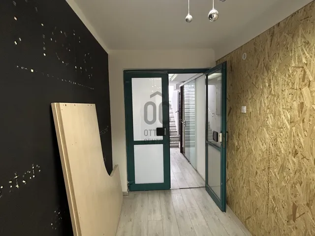 Eladó kereskedelmi és ipari ingatlan Budapest XIII. kerület, Újlipótváros 282 nm