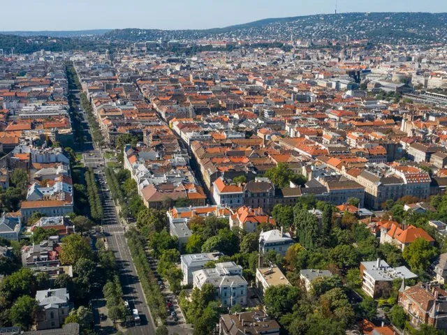 Eladó lakás Budapest VI. kerület, Nagykörúton kívüli terület 102 nm