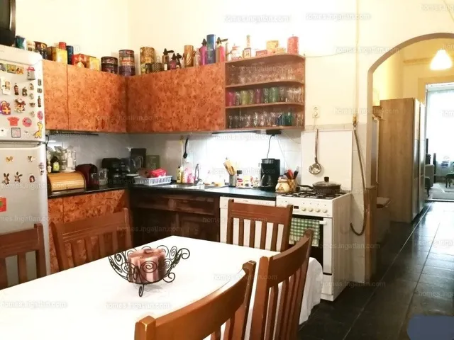 Eladó lakás Budapest VI. kerület, Nagykörúton kívüli terület 102 nm