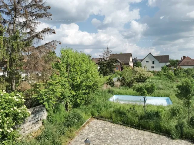 Eladó lakás Balatonszárszó 101 nm