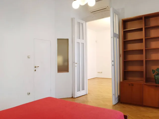 Eladó lakás Budapest V. kerület 101 nm
