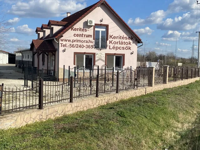 Eladó kereskedelmi és ipari ingatlan Szolnok 738 nm