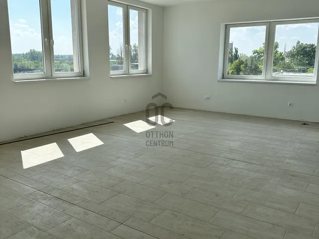 Kiadó kereskedelmi és ipari ingatlan Szolnok 603 nm