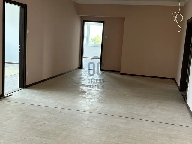 Kiadó kereskedelmi és ipari ingatlan Szolnok 603 nm