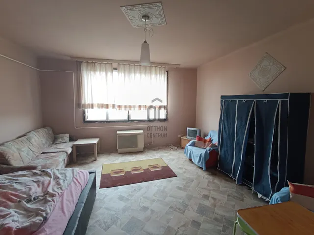 Eladó lakás Szolnok, Belváros 30 nm