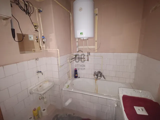 Eladó lakás Szolnok, Belváros 30 nm