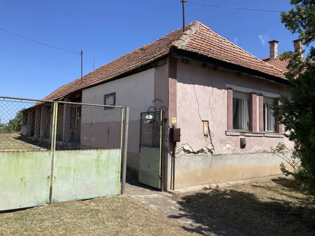 Eladó ház Kál 91 nm