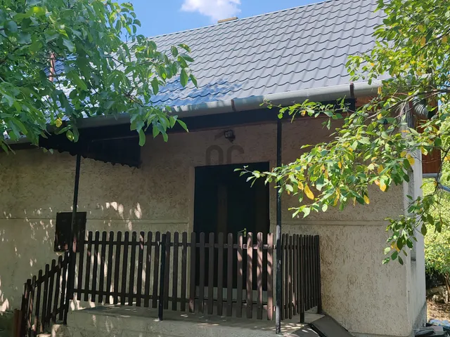 Eladó nyaraló Szelevény 37 nm