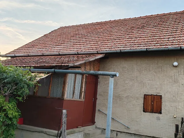 Eladó ház Kunszentmárton 65 nm