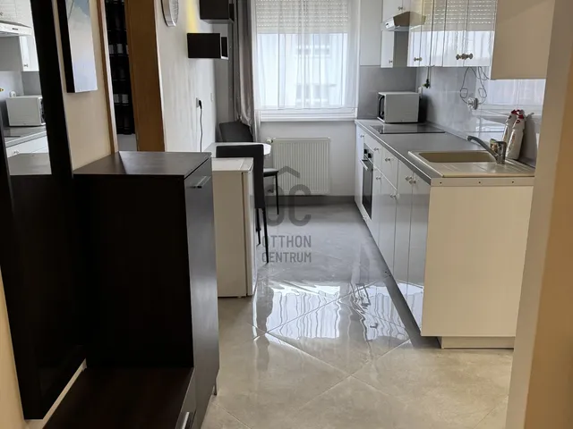 Kiadó lakás Szolnok 48 nm