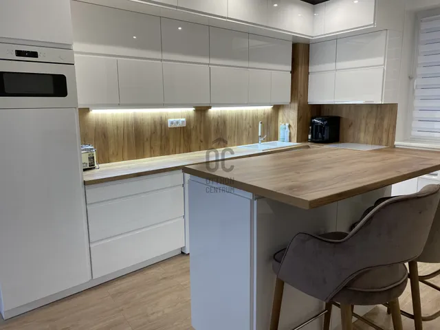 Kiadó lakás Szolnok, Belváros 68 nm