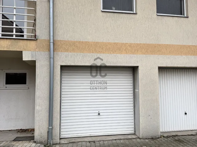 Kiadó garázs Szolnok, Belváros 14 nm