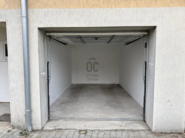 Kiadó garázs Szolnok, Belváros 14 nm