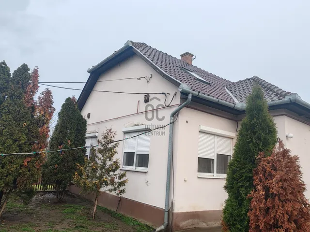 Eladó ház Kétpó 108 nm