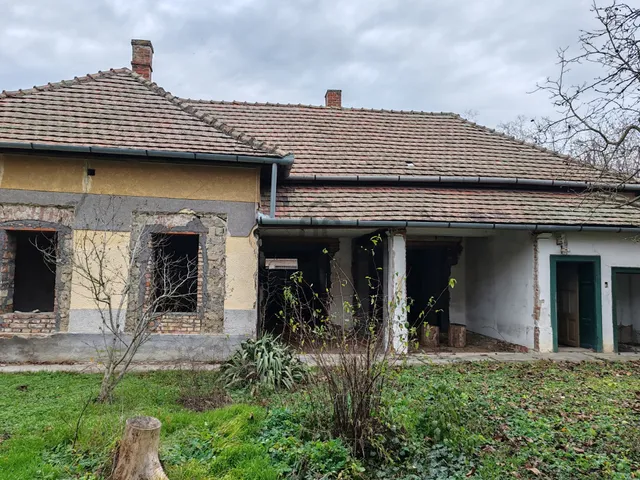 Eladó ház Tiszaföldvár 118 nm