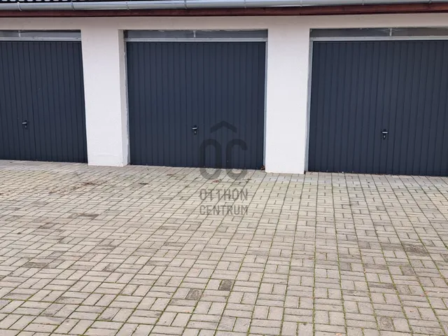 Kiadó garázs Szolnok, Belváros 18 nm