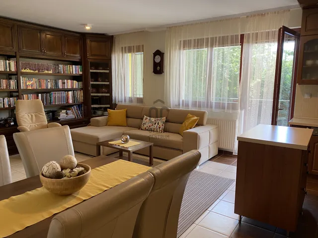 Eladó lakás Szolnok, Belváros 70 nm