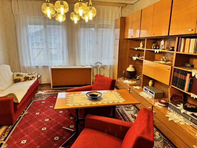 Eladó ház Szolnok, Kertváros 75 nm