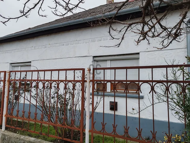 Eladó ház Rákócziújfalu 68 nm