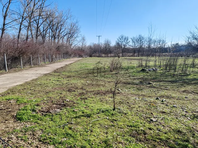 Eladó telek Mezőtúr 5850 nm