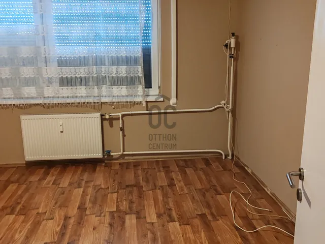 Eladó lakás Szolnok, Belváros 36 nm