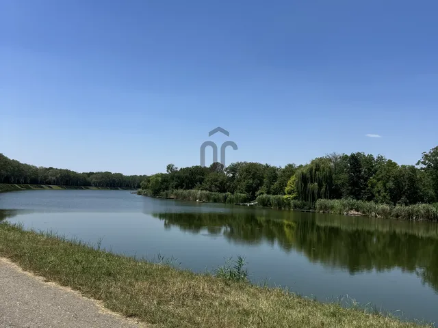 Eladó telek Szolnok 762 nm