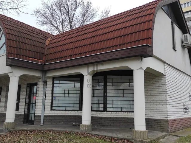 Eladó kereskedelmi és ipari ingatlan Dunaújváros, Béke városrész 85 nm