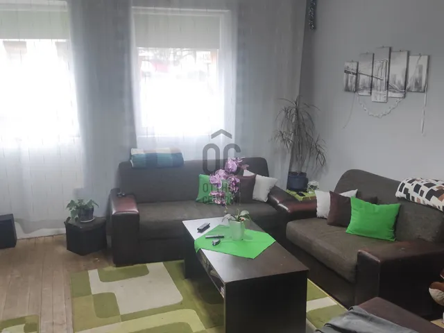 Eladó ház Dunavecse 102 nm