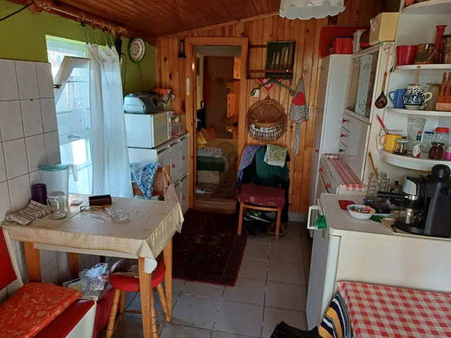 Eladó nyaraló Dunaújváros 30 nm