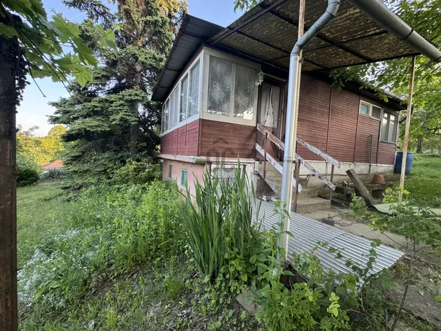 Eladó ház Kulcs 30 nm