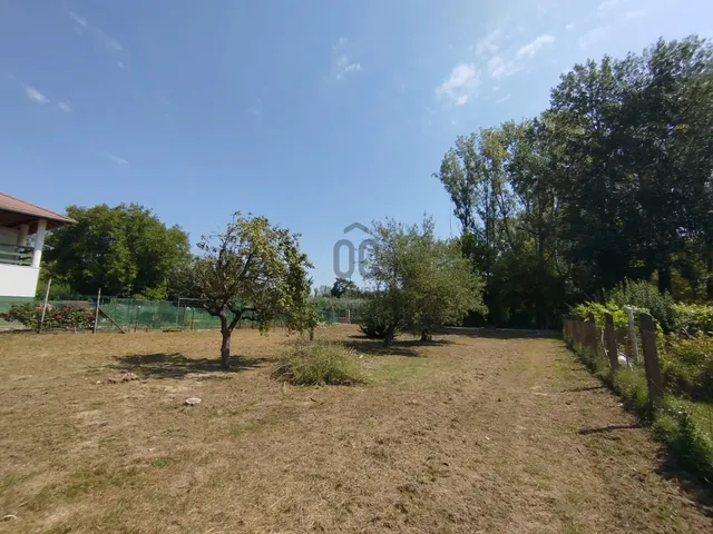 Eladó telek Rácalmás 1280 nm