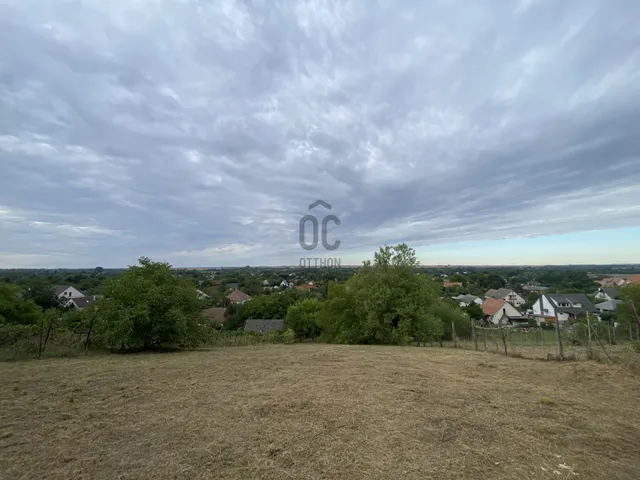 Eladó telek Kulcs 2046 nm