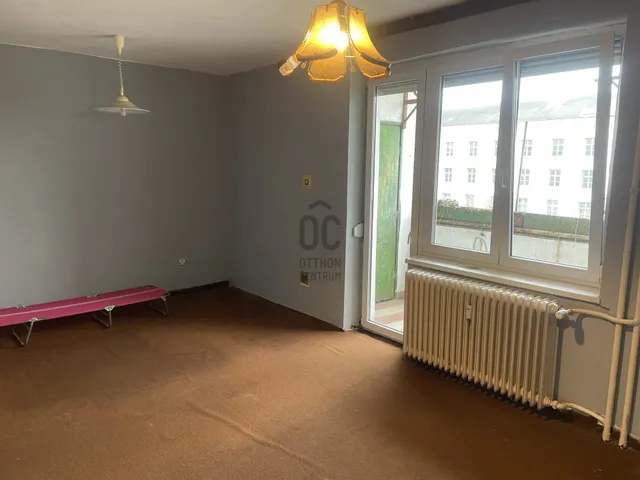 Eladó lakás Dunaújváros 45 nm