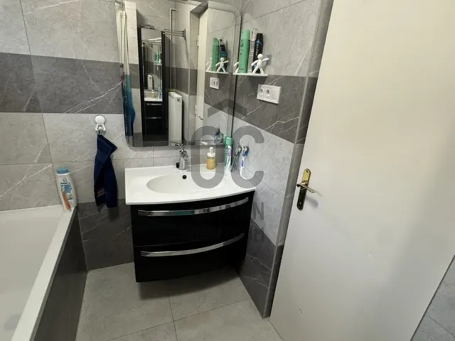 Eladó ház Nagyvenyim 90 nm