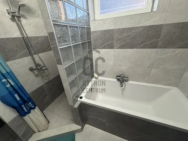 Eladó ház Nagyvenyim 90 nm