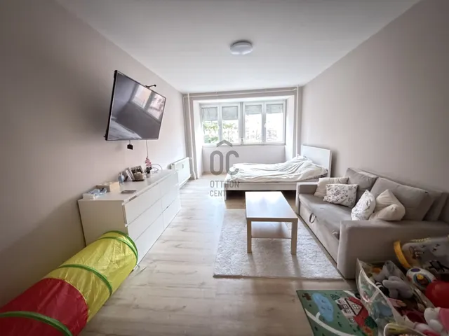 Eladó lakás Dunaújváros, Római városrész 58 nm