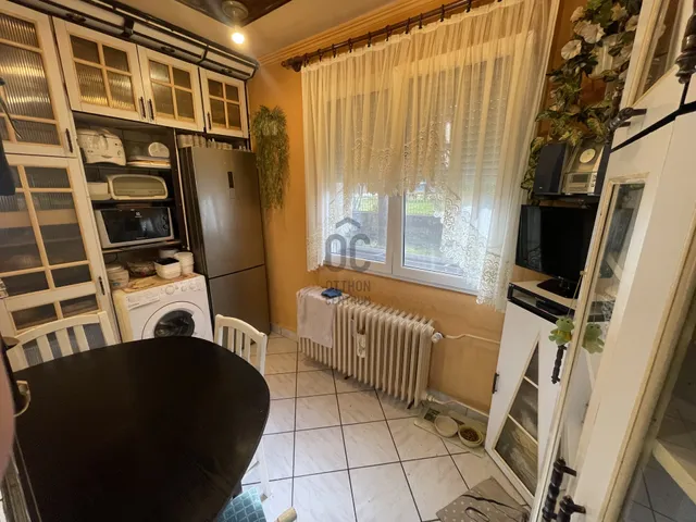 Eladó lakás Dunaújváros, Belváros 50 nm