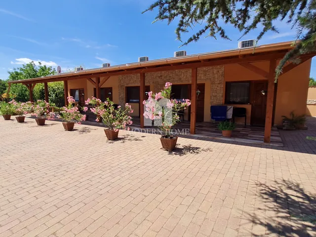 Eladó ház Polgárdi 210 nm