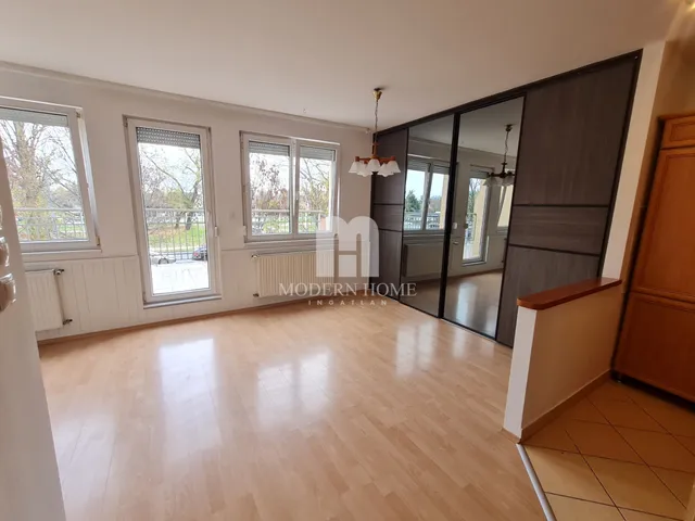 Kiadó lakás Székesfehérvár, Búrtelep 64 nm